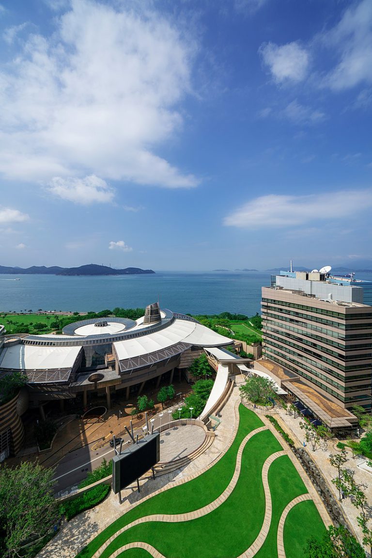 800px-Hong_Kong_Cyberport-768x1151-1